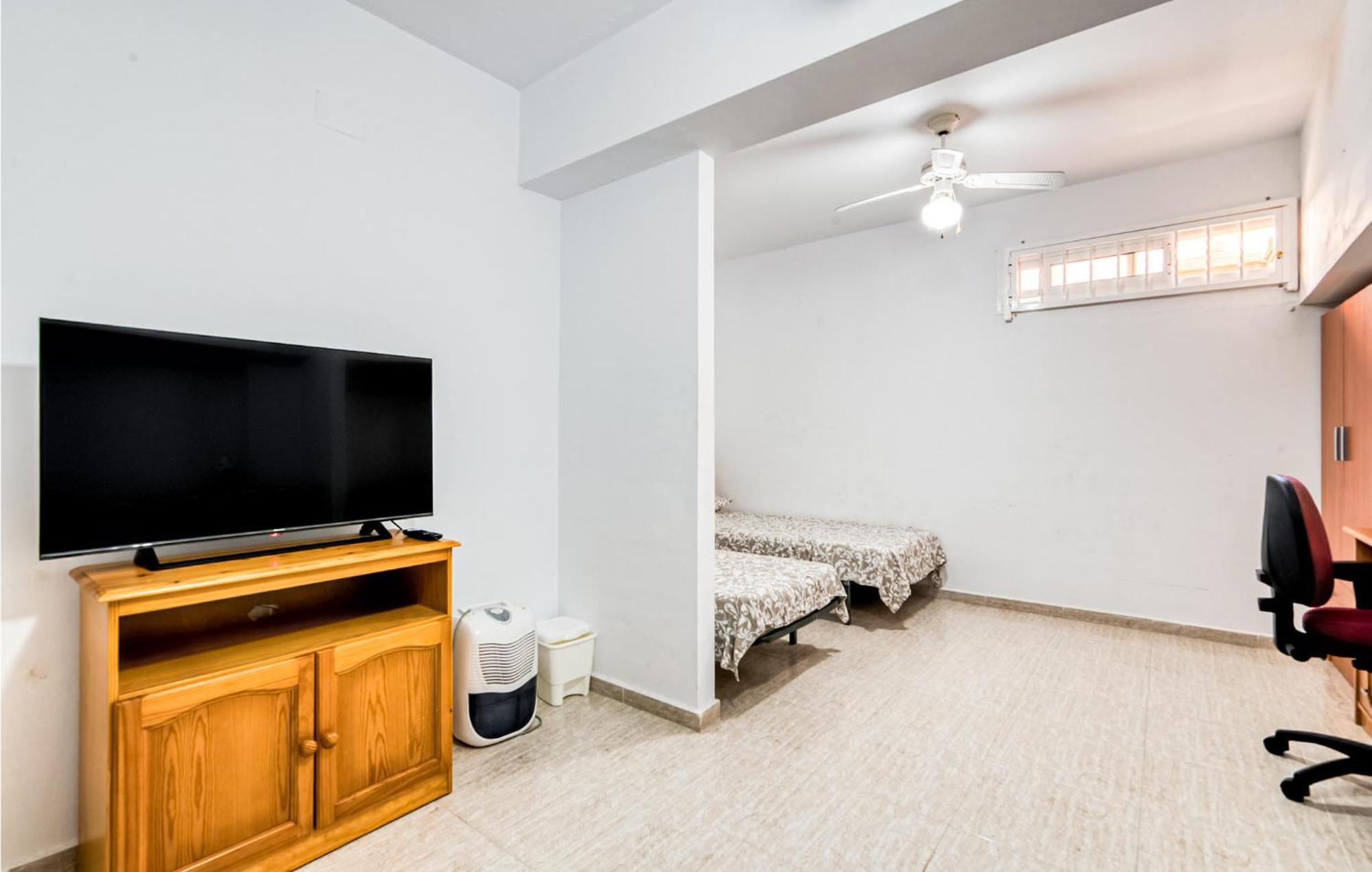 Gorgeous Home In Santa Pola With Wifi Экстерьер фото